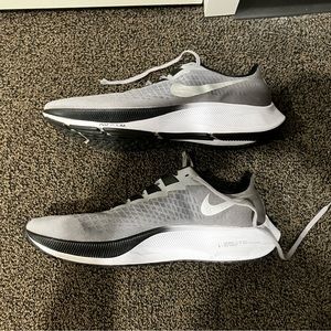 Gently Used Nike Air Zoom Pegasus 37 Running shoes